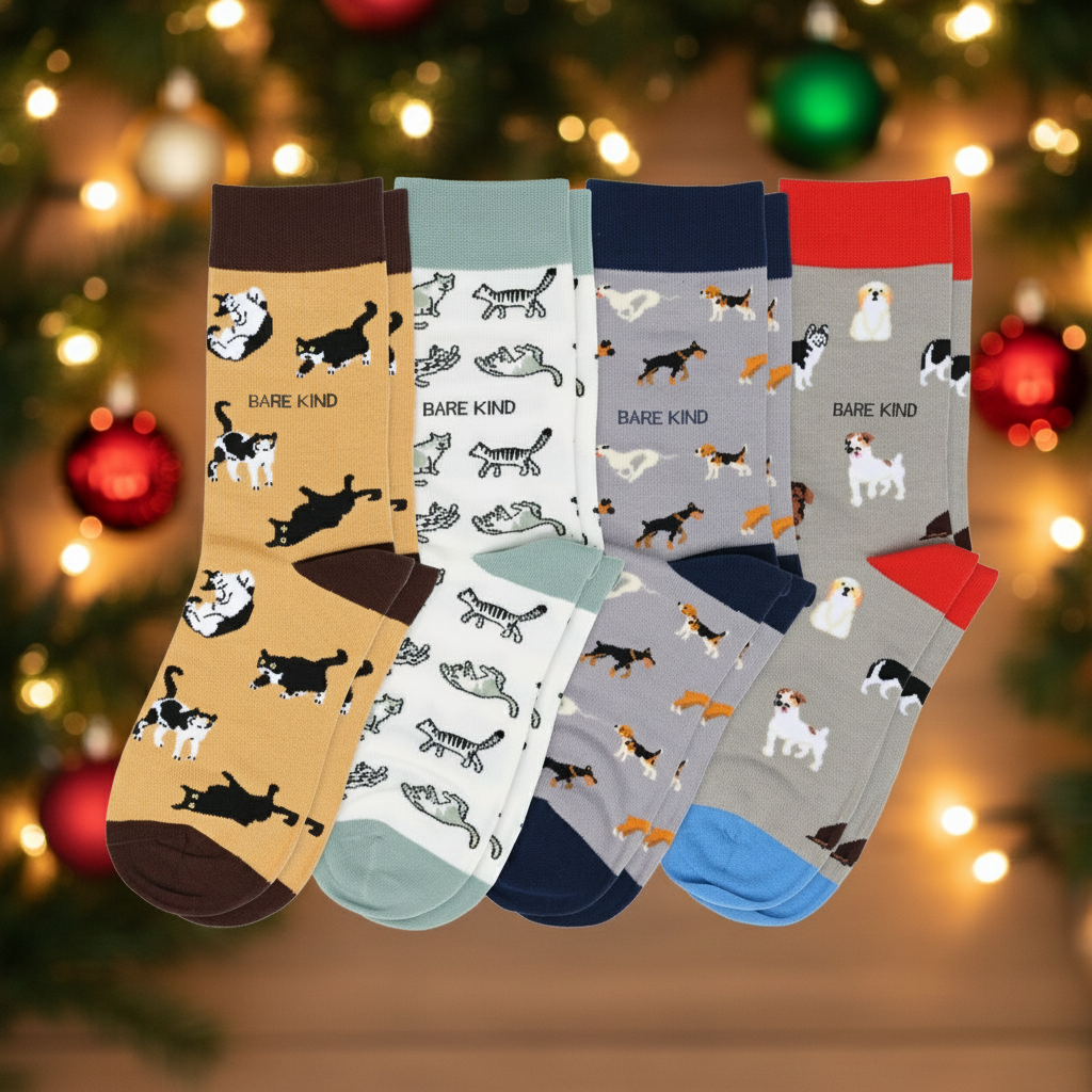 Paws & Claws bamboo sock set – 4 pack cat and dog socks on a festive bauble backround.